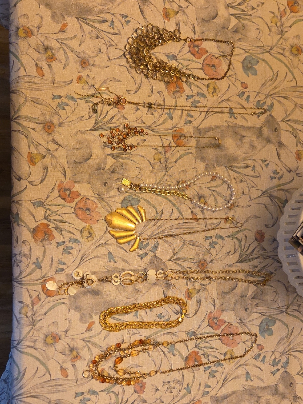 Gold Tone Mixed Necklace Lot - Shell Pendant & Chains
